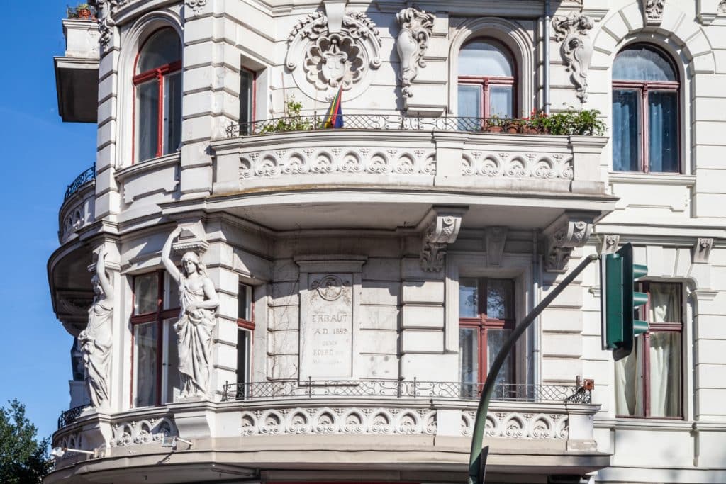 Fassade eines Altbaus in Schöneberg, Akazienkiez