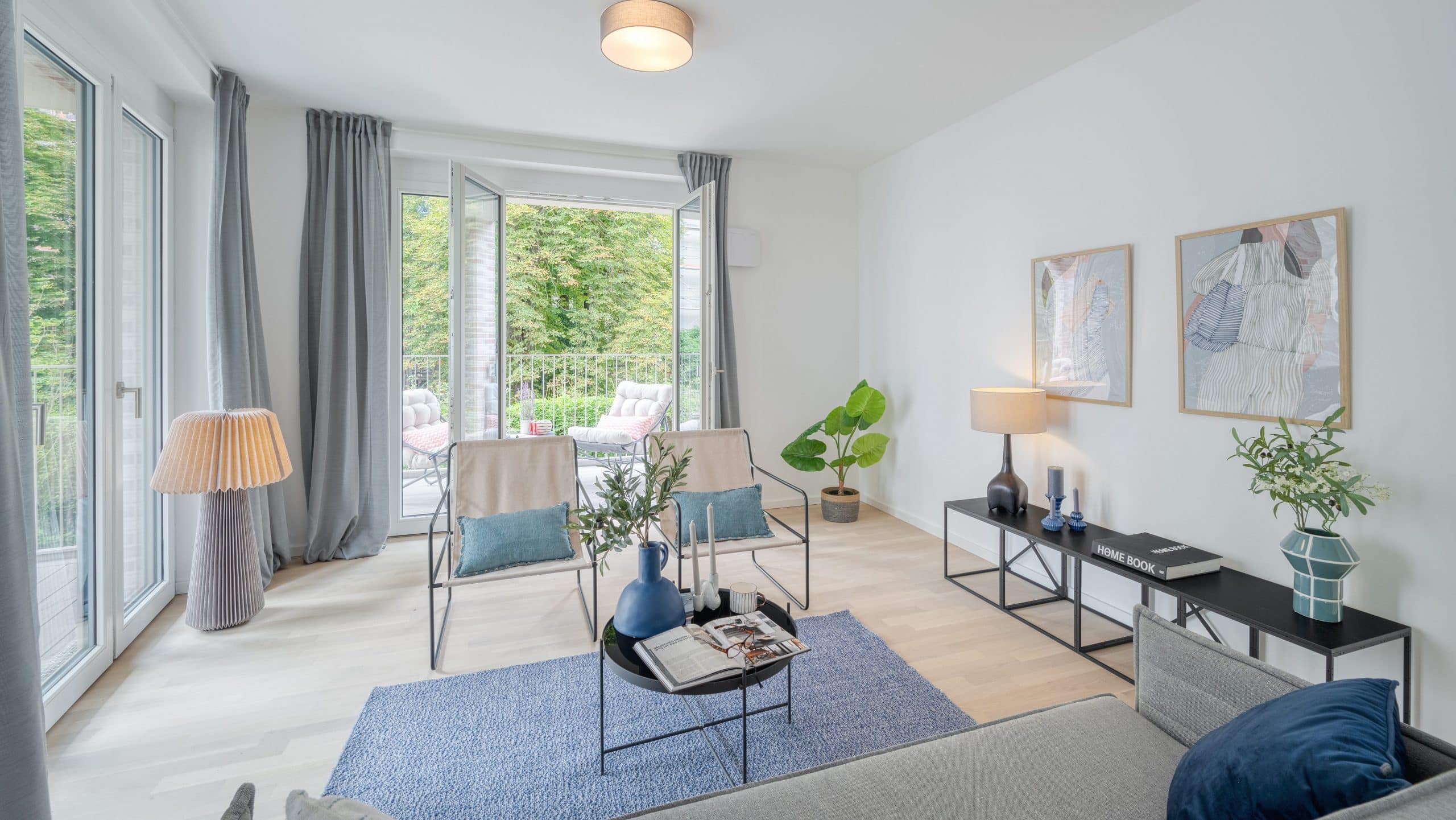 Wohnzimmer im Hofgartenhaus Neubau in Berlin Kreuzberg