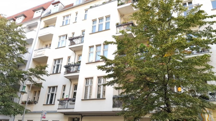 Sold! 1 room apartment in Helmholtzkiez- Prenzlauer Berg - Building