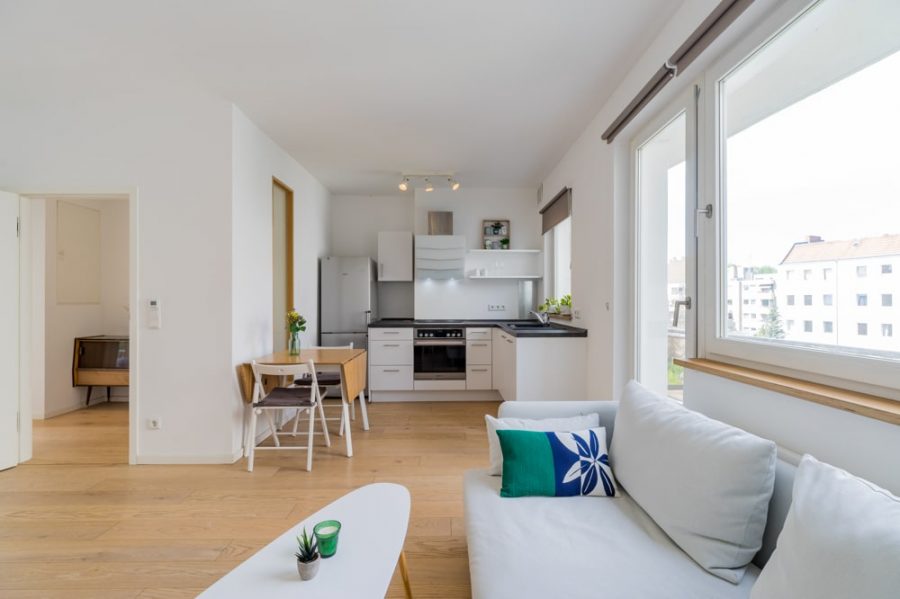 Ready to move: 2-room apartment with 2 balconies in the Soldiner Kiez - Bild