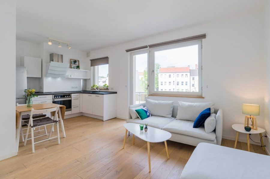 Ready to move: 2-room apartment with 2 balconies in the Soldiner Kiez - Titelbild
