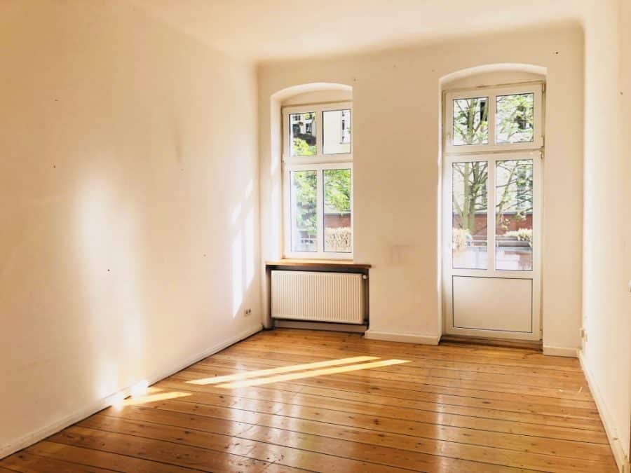 Sold! 2-3 room apartment in a prime location in Prenzlauer Berg near Stargarder Straße - Sleeping room