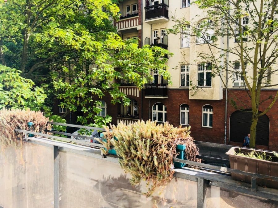 2-3 Zimmer Wohnung in bester Lage in Prenzlauer Berg Nähe Stargarder Straße - Balkon