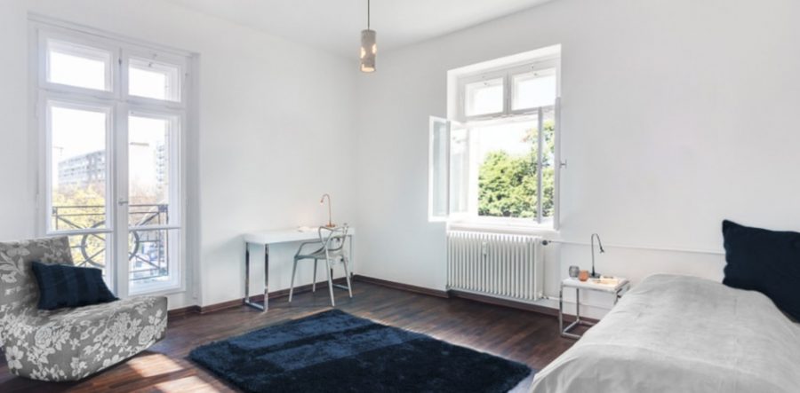 Attractive investment: tenanted 3-room apartment next to Strausberger Platz - Schlafzimmer