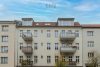 Charmante 2-Zimmer-Altbauwohnung mit Balkon in Lichtenberg Nahe Weitlingkiez - Gebäude