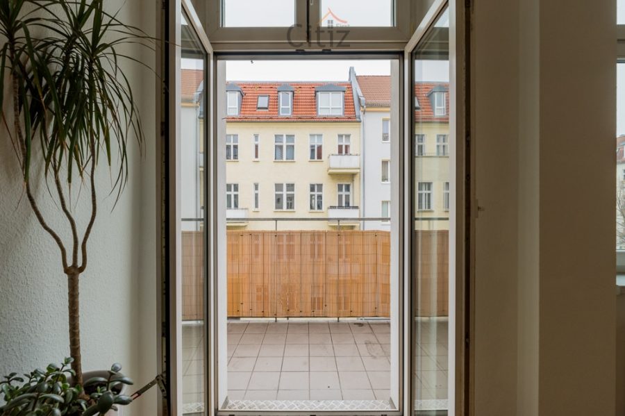 Charming 2-room apartment with balcony in Lichtenberg next to Weitlingkiez - Bild