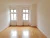 Sold! Vacant 2-rooms apartment in a lively Kiez area in Friedrichshain - Living room