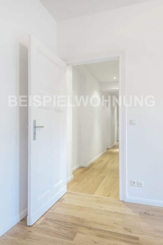 Sold! Vacant 1-room apartment in the Brüsseler Kiez in Wedding - Flur