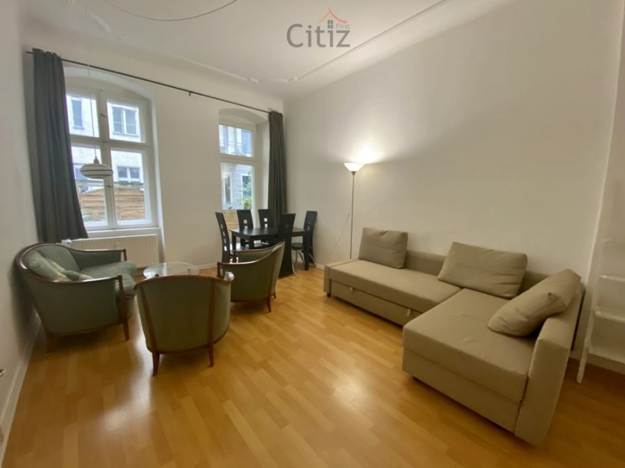 Appartement 2 pièces avec terrasse dans un immeuble d'époque à proximité immédiate de Helmholtzplatz à Prenzlauer Berg - Bild