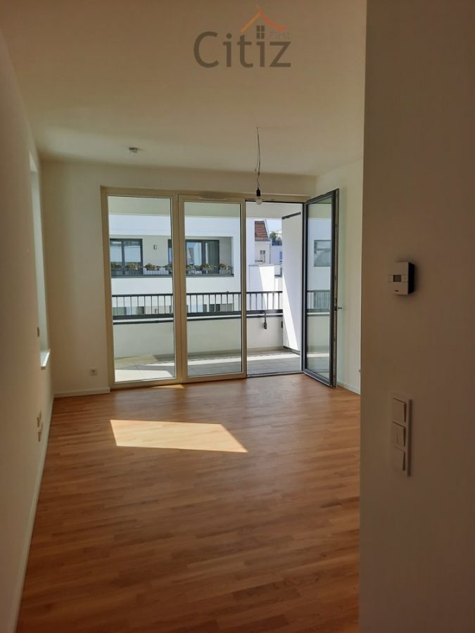 Idéal investisseurs: grand studio neuf avec balcon à Berlin-Ouest - Bild