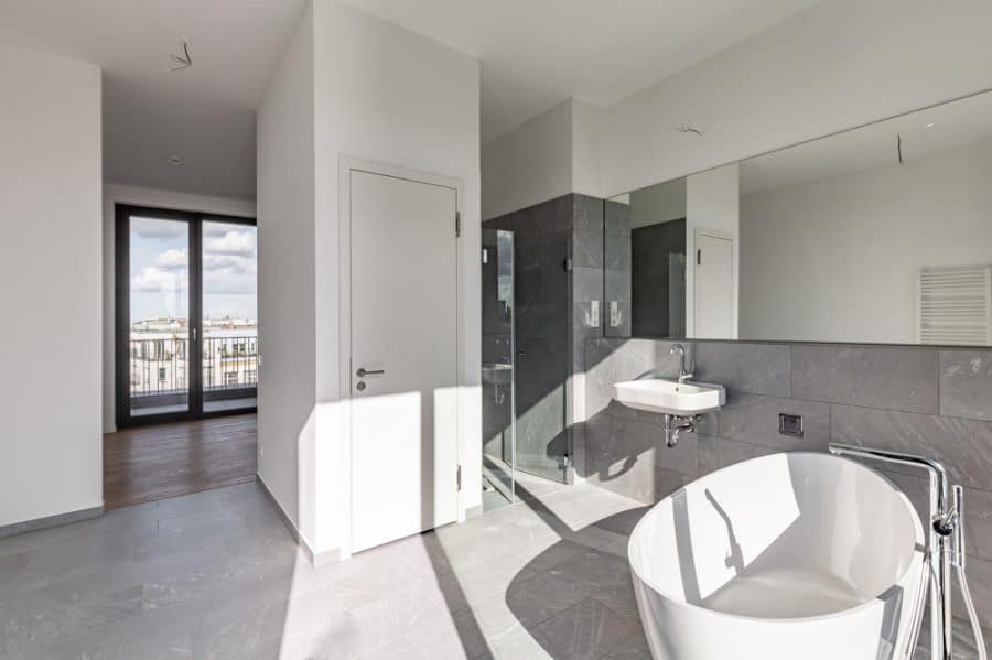 Ready-to-move Sensational Penthouse in the heart of Berlin - Bild