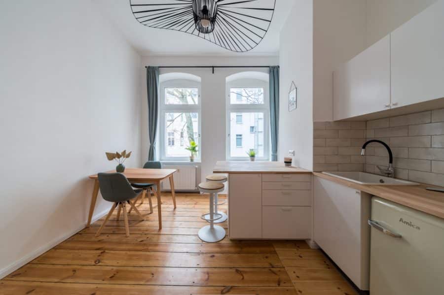 Sold by our team: Renovated, furnished & ready to move! 1.5-room apartment in Gesundbrunnen - Bild
