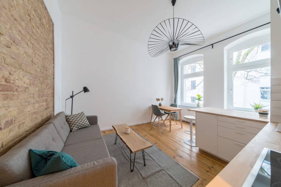 Sold by our team: Renovated, furnished & ready to move! 1.5-room apartment in Gesundbrunnen - Cover photo