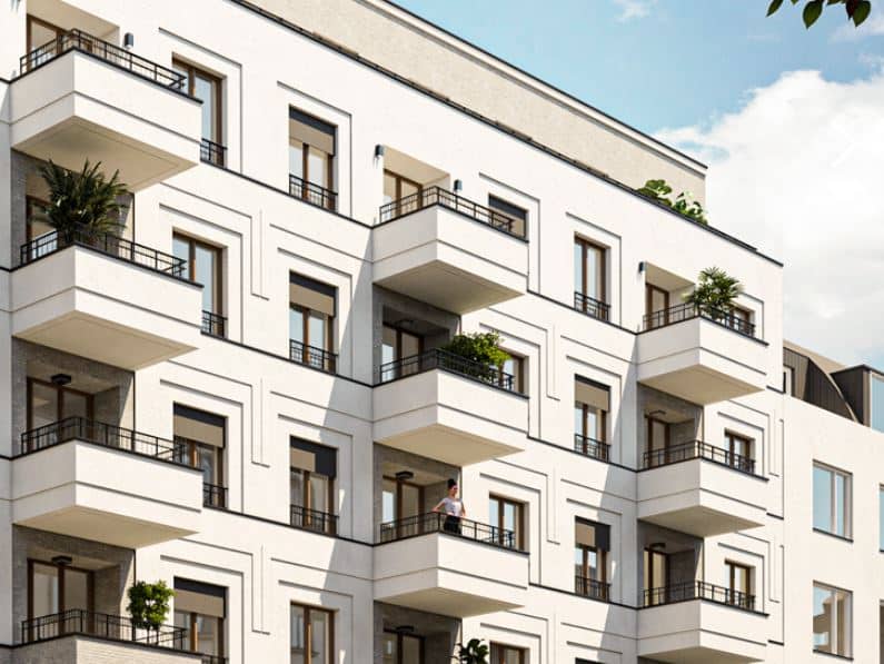 Savigny Platz: Luxury 2-room apartment with two balconies in Charlottenburg for sale - Bild