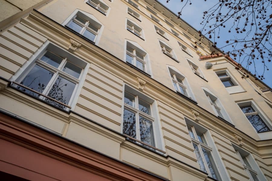 Sold! Charming vacant 2-room apartment in the Wrangelkiez - Bild
