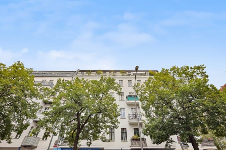 Sold: Ready to move-in: Bright 2-rooms apartment with balcony in Prenzlauer Berg's top location - Bild